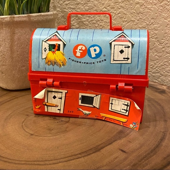 Vintage red Fisher-Price lunchpail 1970s toolbox farm barn - Picture 2 of 5